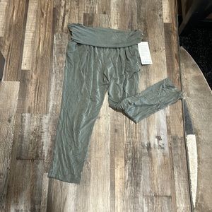 Into Something Good Pant